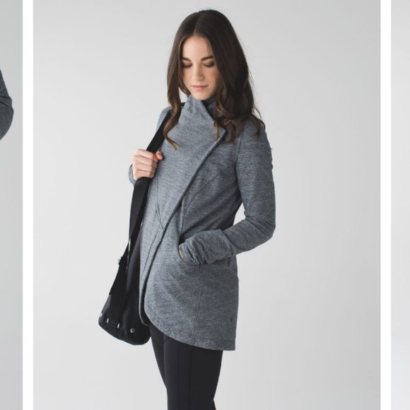 lululemon athletica Jackets & Blazers - LULULEMON That’s A Wrap Dark Heather Gray EUC $128 MSRP Size 6